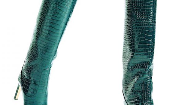 Seasonal knee-high boots